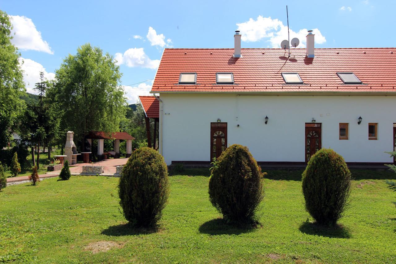 Bed and Breakfast Felso Fogado Felsotold Экстерьер фото