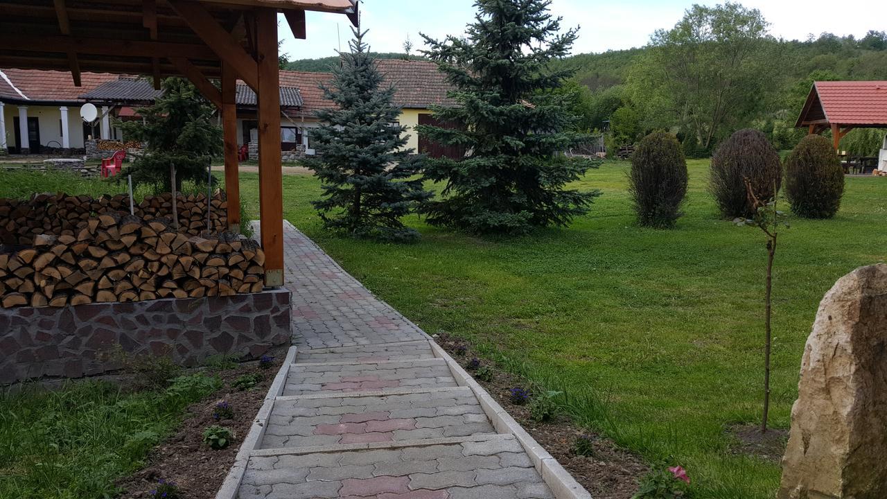 Bed and Breakfast Felso Fogado Felsotold Экстерьер фото